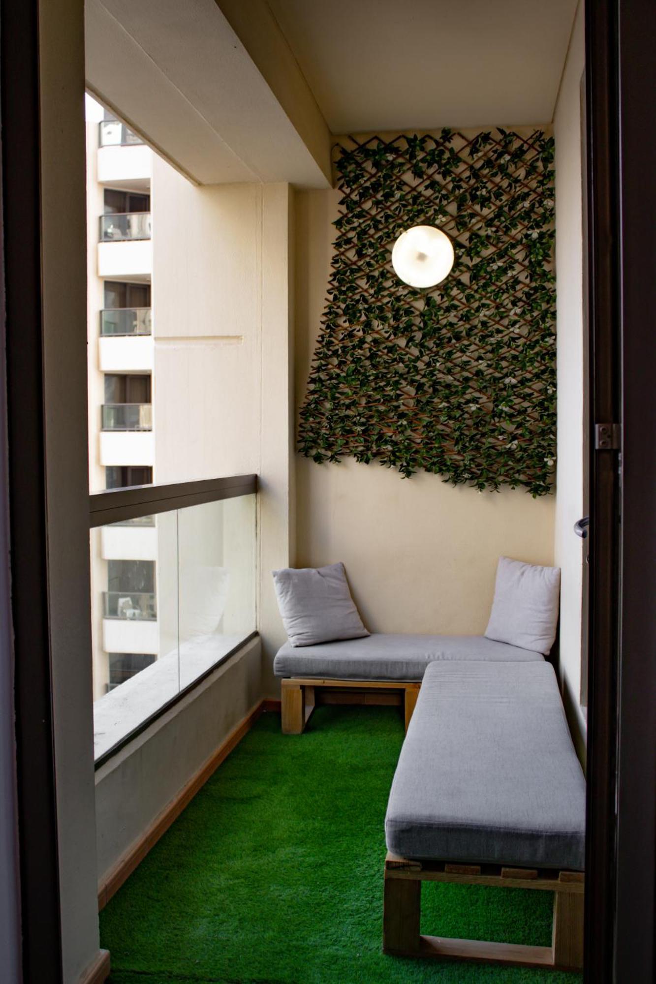 Lunar Hostel 96 Dubai Exterior photo